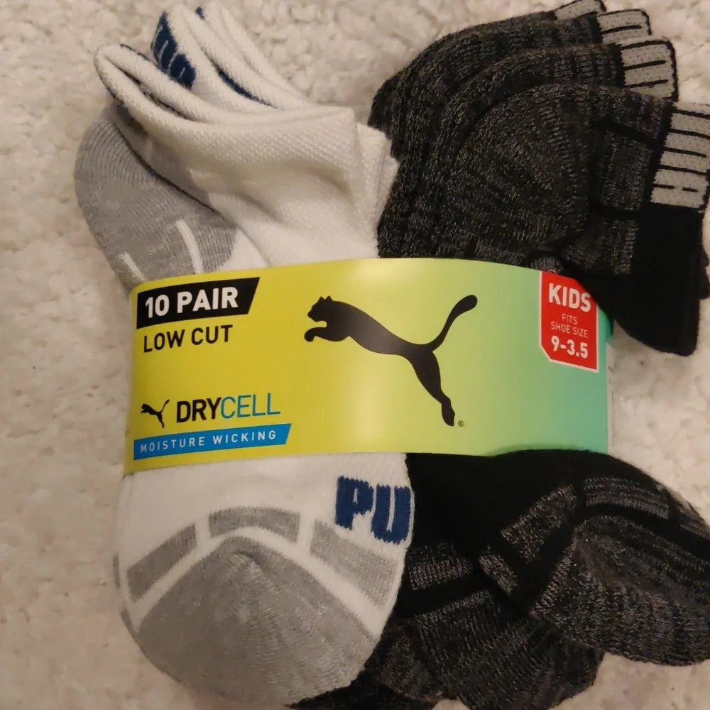 New! Puma Kids' 10-pair low-cut socks with DRYCELL moisture-wicking